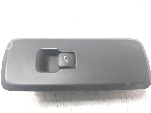 Used Left rear window switch LAND ROVER RANGE ROVER SPORT I (L320) 3.0 D 4x4 (211 hp) 11836377