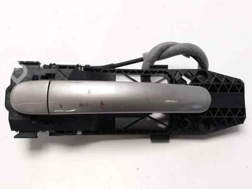 Used Front right exterior door handle Front right exterior door handle SEAT TOLEDO IV (KG3) 1.4 TSI (122 hp) 5876807 5876807