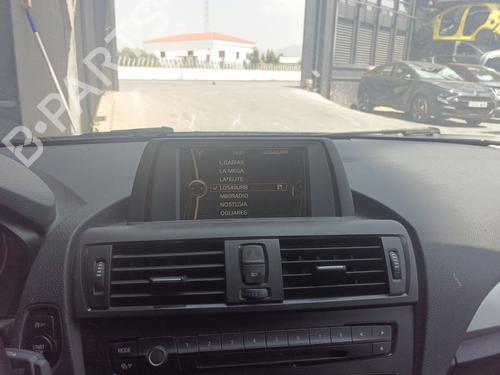 Multifunctionele display BMW 1 (F20) 118 d (143 hp) 28113106