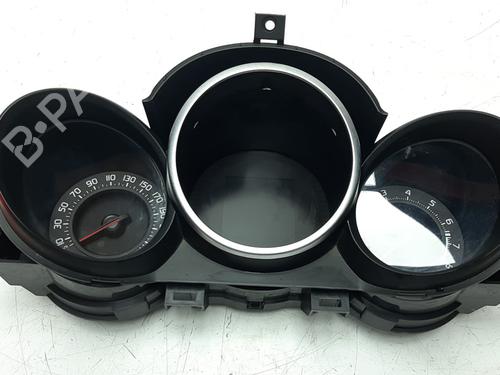 Used Instrument cluster FIAT 500X (334_) 2.0 D Multijet 4x4 (334AXB22, 334AXD2B) (140 hp) 8658734