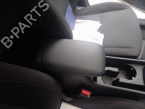 Used Armrest / Center console Armrest / Center console HYUNDAI KONA SUV Van (OS, OSE, OSI) 1.0 T-GDi (120 hp) 33287950 33287950