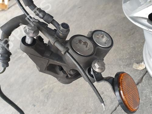 Used Left front brake caliper YAMAHA MOTORCYCLES XSR XSR 700 ABS (RM11) (75 hp) 25232011