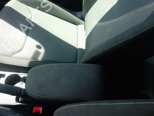 Used Armrest / Center console Armrest / Center console SKODA FABIA IV (PJ3) 1.0 MPI (80 hp) 36668071 36668071