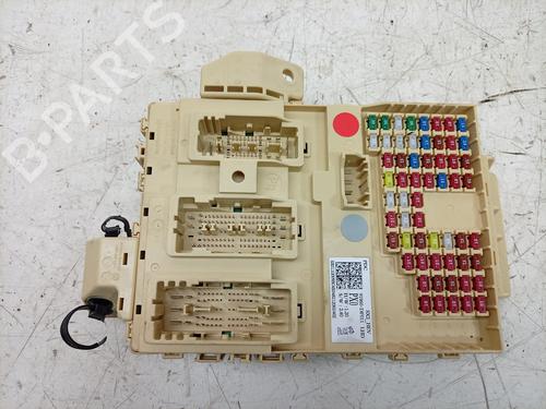 Used Fuse box Fuse box 38440394 38440394