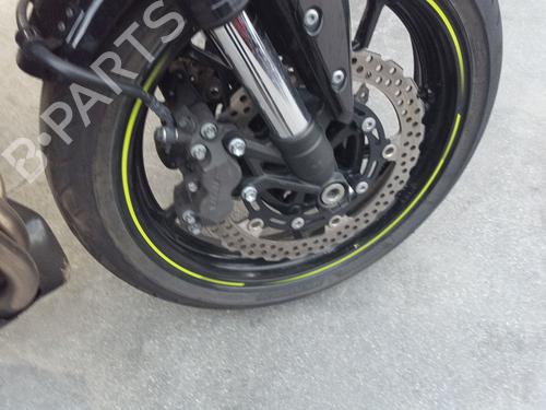 Used Right front brake caliper KAWASAKI MOTORCYCLES Z (900cc - ) Z 900 (ZR900B) (125 hp) 27894870