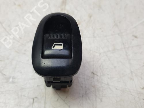 Used Right rear window switch Right rear window switch PEUGEOT 1007 (KM_) 1.4 HDi (68 hp) 33799699 33799699