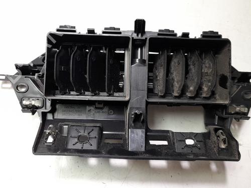 Air vent PEUGEOT 2008 II (UD_, US_, UY_, UJ_, UR_, UC_) | BP32122173I21