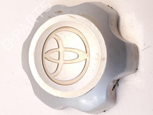 Used Hub cap TOYOTA HILUX VII Pickup (_N1_, _N2_, _N3_) 2.5 D-4D 4WD (KUN25) (144 hp) 25805382