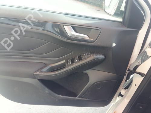 Used Left front window switch FORD FOCUS IV (HN) 1.0 EcoBoost mHEV (155 hp) 30306389