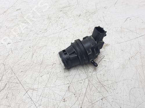 Used Washer pump TOYOTA RAV 4 II (_A2_) [2000-2005]  14201310
