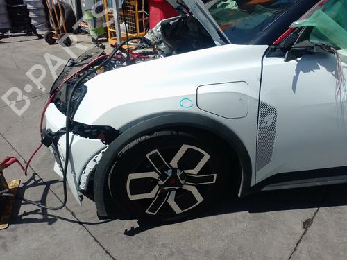 left-front-fenders-renault-5-2024-39107249 main image