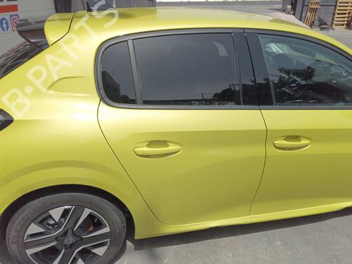 Used Right rear door PEUGEOT 208 II (UB_, UP_, UW_, UJ_) 1.2 PureTech 100 (101 hp) 28378354