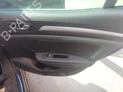 Used Right rear window switch RENAULT MEGANE IV Hatchback (B9A/M/N_) 1.3 TCe 140 (B9NB) (140 hp) 28164718