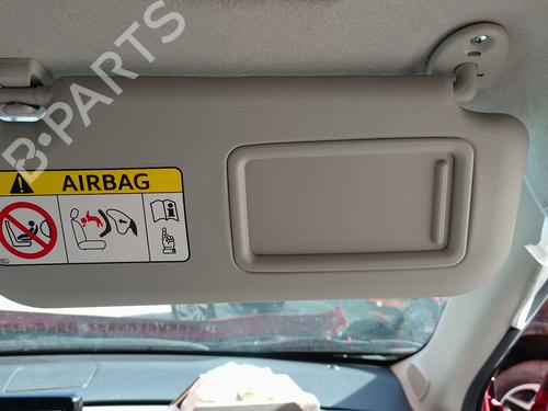 right-sun-visor-toyota-yaris-cross-mxp_-2020-31939962 main image