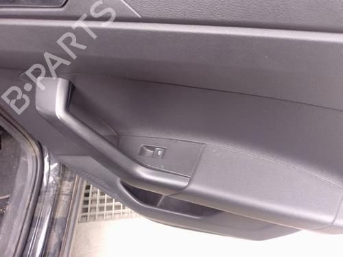 hyre-bak-elrute-bryter-vw-taigo-cs1-2021-32732913 main image