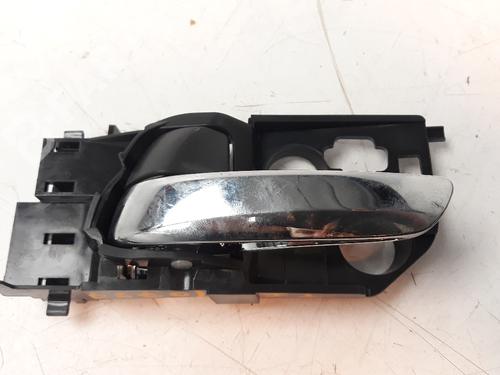 Used Rear left interior door handle Rear left interior door handle HONDA HR-V (RU) 1.5 i-VTEC (RU1) (182 hp) 8934587 8934587