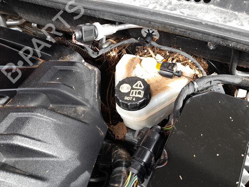 Used Brake master cylinder VW AMAROK (2HA, 2HB, S1B, S6B, S7A, S7B) [2010-2025]  24806742