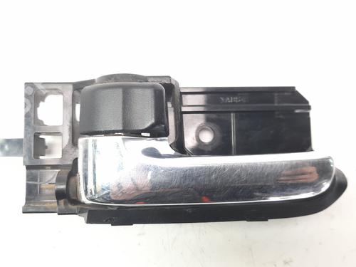 Used Front left interior door handle TOYOTA HILUX VII Pickup (_N1_, _N2_, _N3_) 3.0 D (KUN16) (171 hp) 17671125