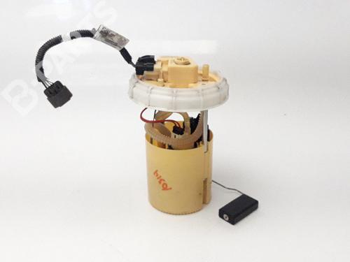 Used Fuel pump Fuel pump OPEL CORSA E (X15) 1.3 CDTI (08, 68) (75 hp) 7795529 7795529