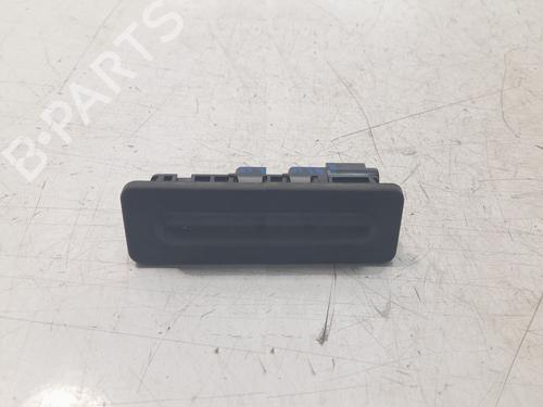Used Tailgate handle CITROËN C4 CACTUS 1.5 BlueHDi 100 (99 hp) 22697717