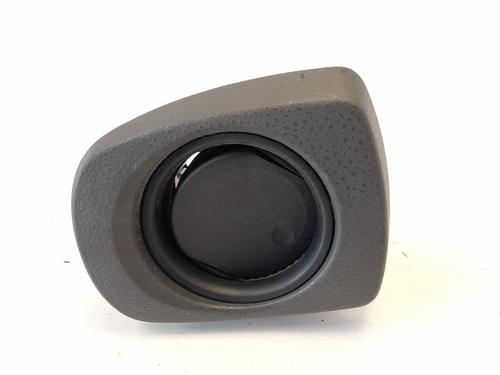 Used Air vent TOYOTA YARIS (_P13_) 1.0 (KSP130_, KSP130) (69 hp) 11666248