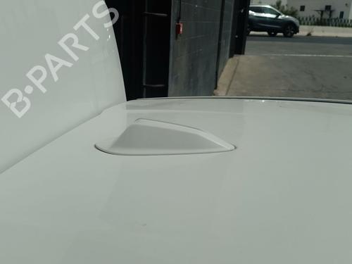 antennabase-bmw-1-f40-2019-37632263 main image