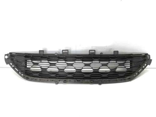 Used Front grille Front grille CITROËN C3 II (SC_) 1.2 PureTech Flex (90 hp) 6544372 6544372