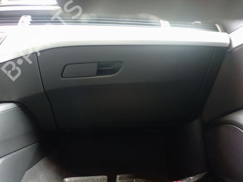 Handskerum Handskerum AUDI A4 B9 (8W2, 8WC) 40 TFSI Mild Hybrid (190 hp) 33802352 33802352