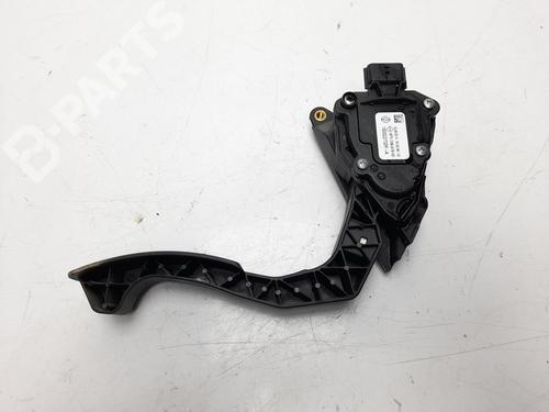 pedal-dacia-sandero-ii-15-dci-180022703r-2012-7278532 main image