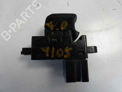 Right rear window switch NISSAN NAVARA NP300 (D40) 2.5 dCi 4WD (D40TT, D40T, D40M, D40BB) | BP1369740I28 