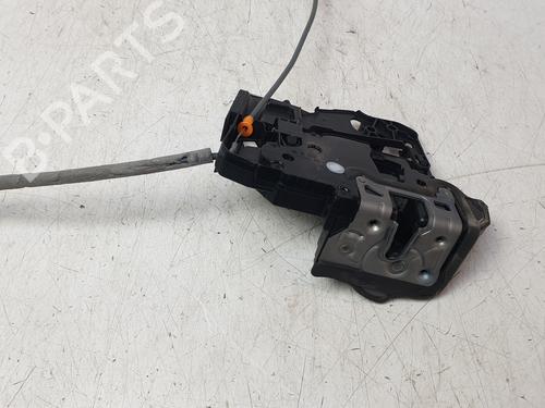 front-right-lock-mercedes-benz-gla-h247-2020-24808131 main image
