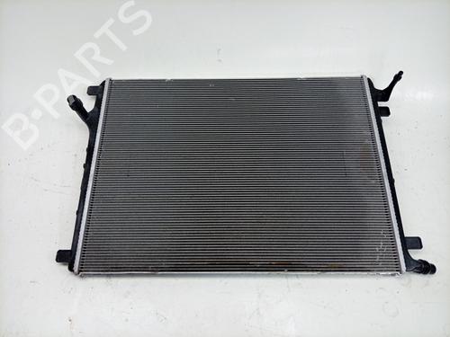 Used Water radiator Water radiator 36840890 36840890