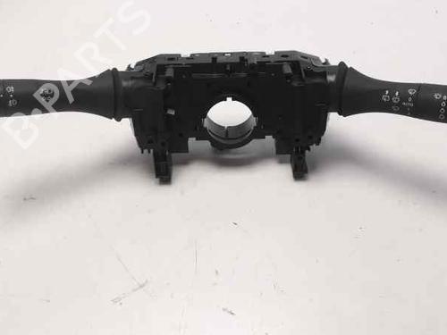 Used Switch RENAULT KADJAR (HA_, HL_) 1.6 dCi 130 4x4 (HLA4) (130 hp) 5826814