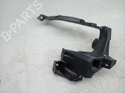 Used Right headlight support Right headlight support 39135048 39135048