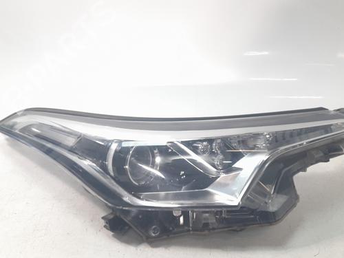 Used Right headlight TOYOTA C-HR (_X1_) 1.8 Hybrid (ZYX10_, ZYX11_) (98 hp) 31092198