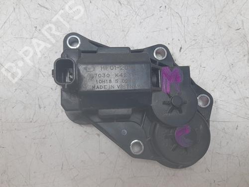 Used Fuel door actuator Fuel door actuator MAZDA 3 Saloon (BP_) 2.0 SKYACTIV-G M Hybrid (BP5S, BP6S) (150 hp) 35807195 35807195