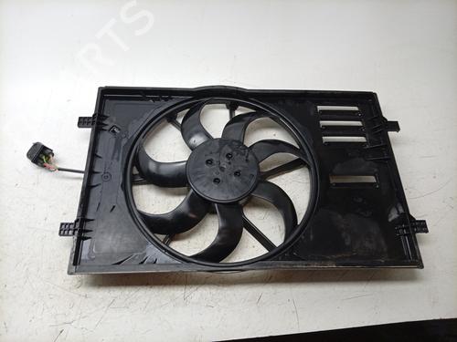 Used Radiator fan Radiator fan TOYOTA COROLLA Saloon (_E21_) 1.8 VVTi Hybrid (ZWE211, MZEA12) (98 hp) 38176911 38176911