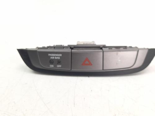 Used Warning switch HYUNDAI ix35 (LM, EL, ELH) [2009-2016]  15185820