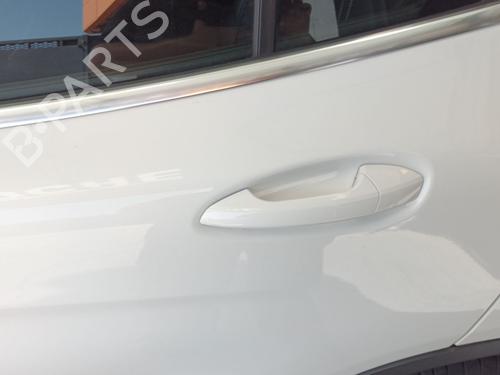 Venstre bak utvendig håndtak MERCEDES-BENZ GLA-CLASS (X156) GLA 180 (156.942) (122 hp) 27511481