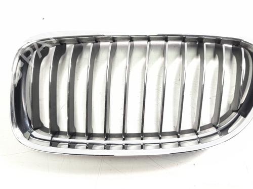 Front grille BMW 3 (E90) 318 d (143 hp) 17081661