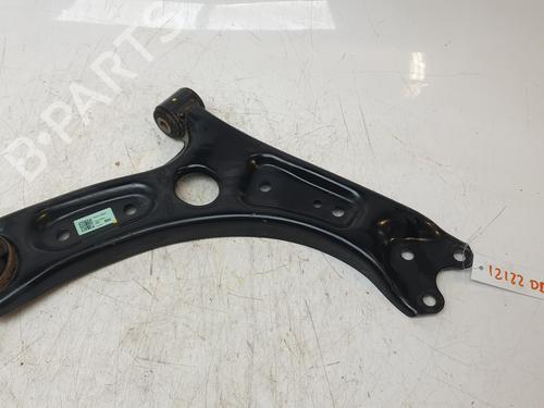 Used Right front suspension arm HYUNDAI KONA (OS, OSE, OSI) [2017-2023]  27834068