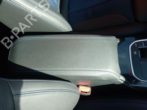 armrest-center-console-bmw-2-gran-coupe-f44-2019-39945644 main image