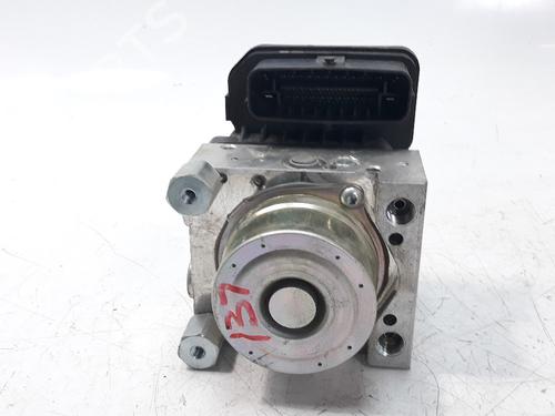 Used ABS pump TOYOTA HILUX VII Pickup (_N1_, _N2_, _N3_) [2004-2016]  13506462