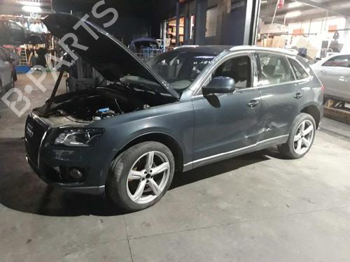 Windscreen washer tank AUDI Q5 (8RB) 3.0 TDI quattro | BP7431037C113