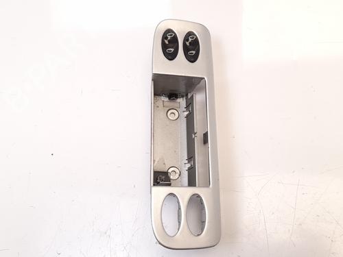Used Left front window switch PORSCHE 911 (996) 3.4 Carrera 4 (301 hp) 1331496