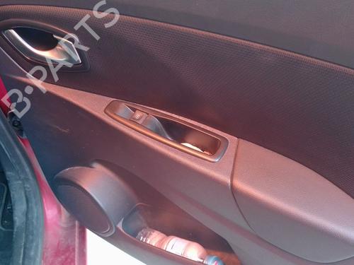 Used Right rear window switch RENAULT CLIO IV Grandtour (KH_) 0.9 TCe 90 (90 hp) 31215807