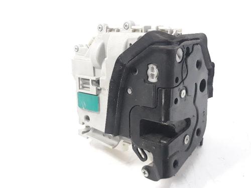 Used Front right lock AUDI A1 Sportback (8XA, 8XF) 1.4 TDI (90 hp) 8689199