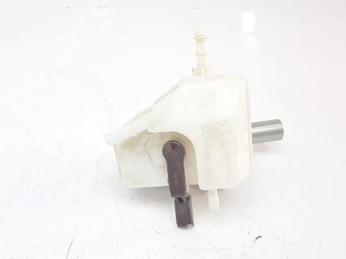 Used Brake master cylinder CITROËN GRAND C4 SPACETOURER (3A_, 3E_) 1.5 BlueHDi 130 (131 hp) 10155859
