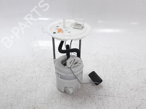 Used Fuel pump FIAT 500X (334_) 2.0 D Multijet 4x4 (334AXB22, 334AXD2B) (140 hp) 11849236