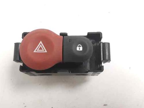 Used Warning switch RENAULT CLIO III (BR0/1, CR0/1) 1.5 dCi (75 hp) 5857738
